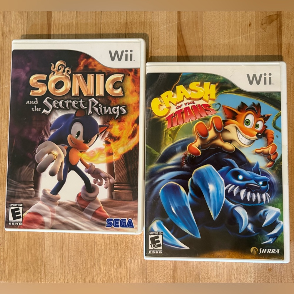 Wii Game 2 pack: sonic and the secret rings and crash of the titians